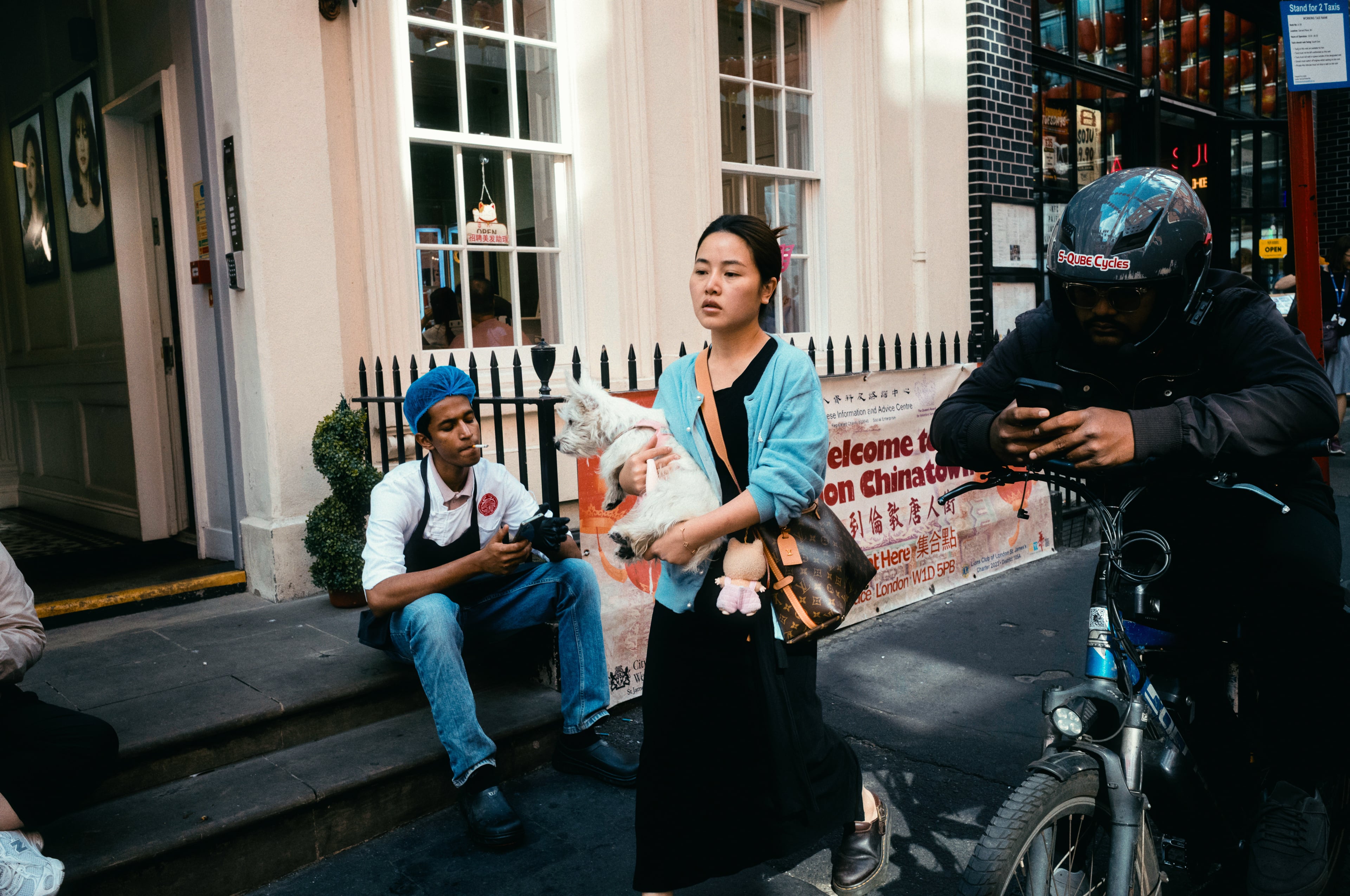 Street photograph from London in sunlight